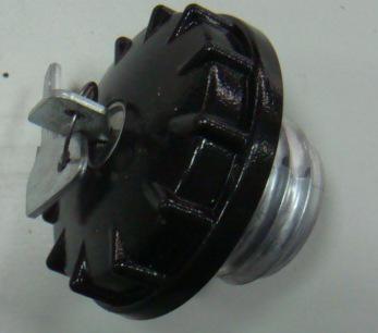 Крышка бензобака 2108-15 металлическая (ключ) (Lanos)