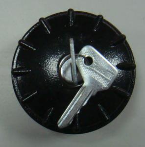 Крышка бензобака 2101-07 металлическая (ключ) (1102)